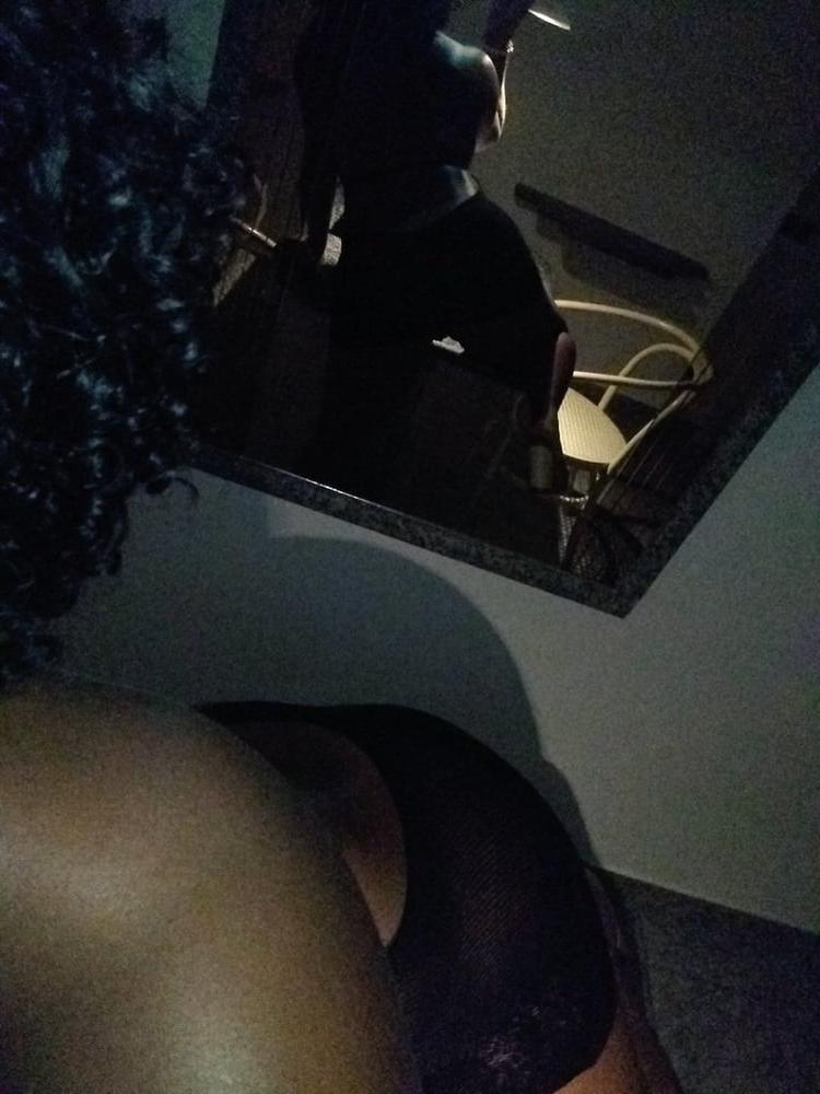25P Hot Ebony Latina Escort Model Slut
