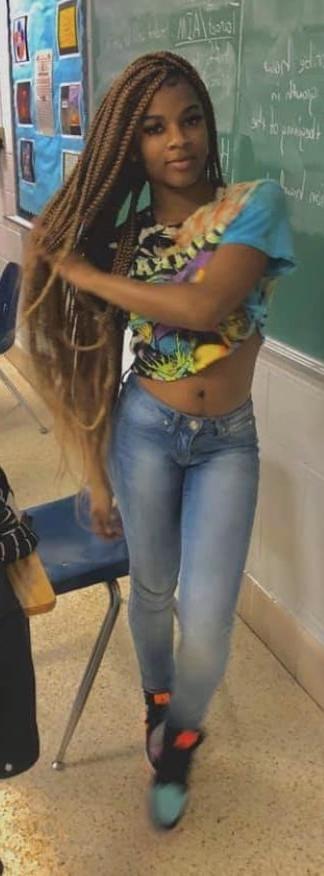25P Slutty Ebony Teen! #5 (Comment things you would do to her!)