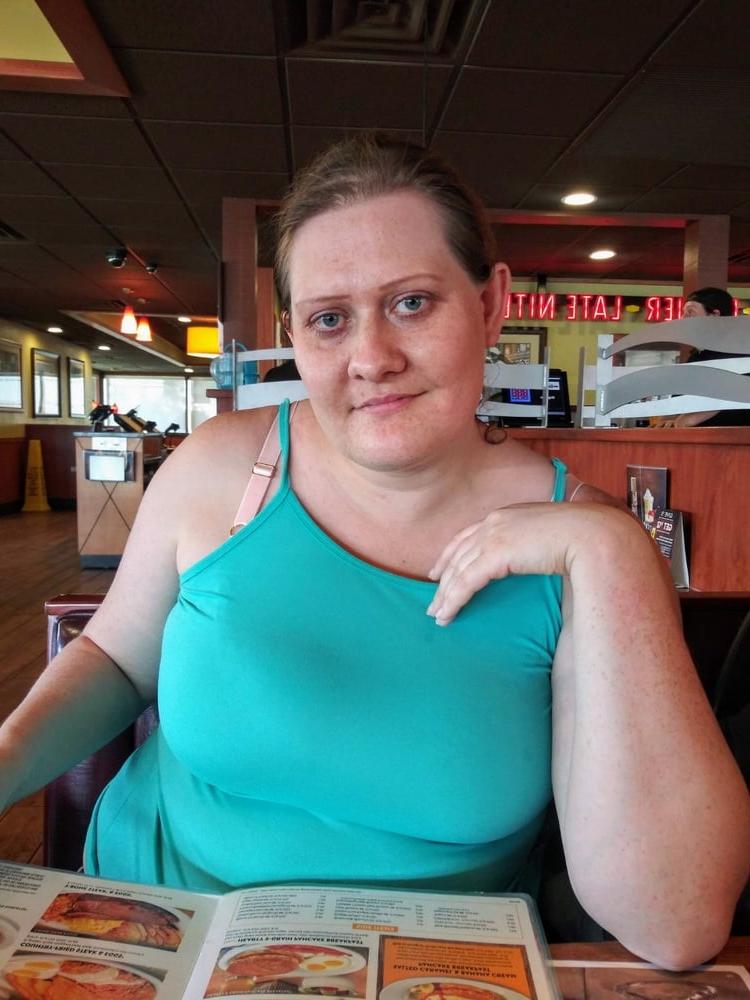 8P Ugly Wife 1