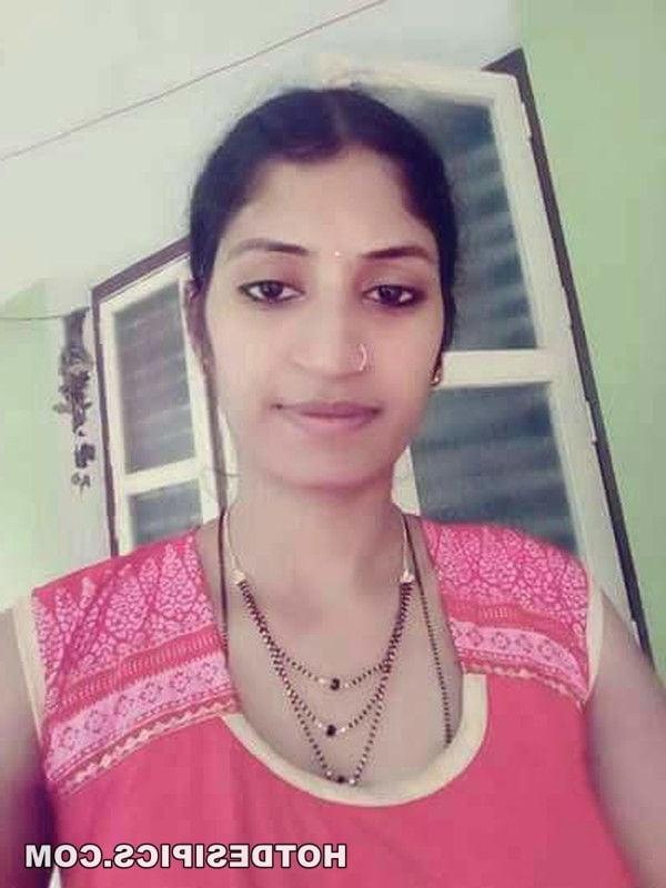8P indian mallu nude wife