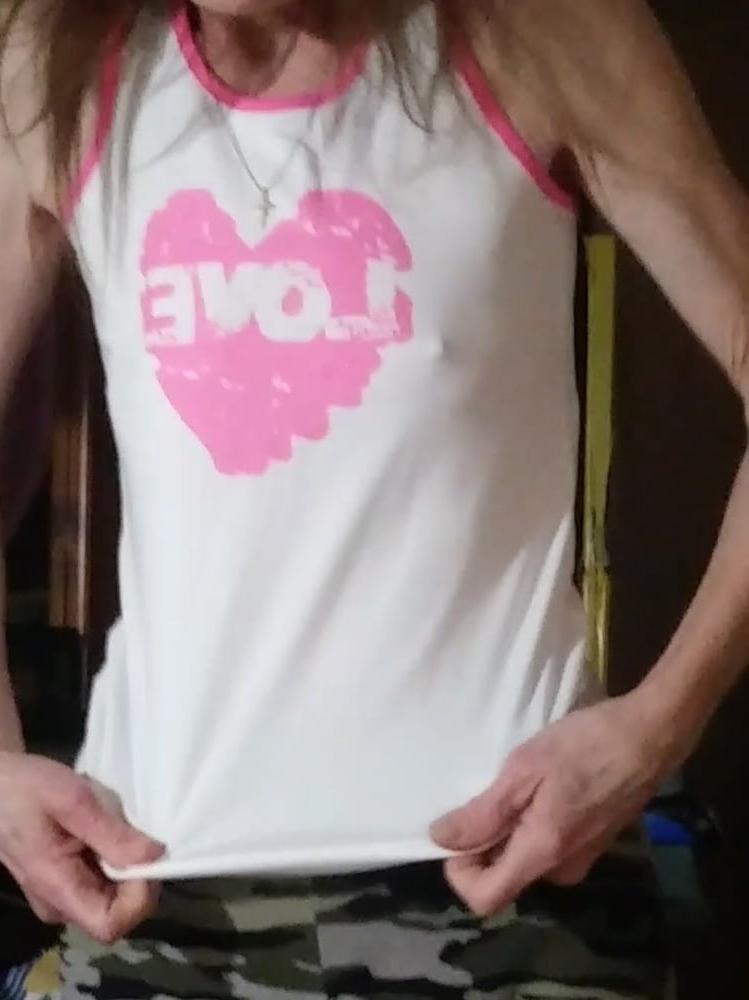 12P Braless Mature Wife