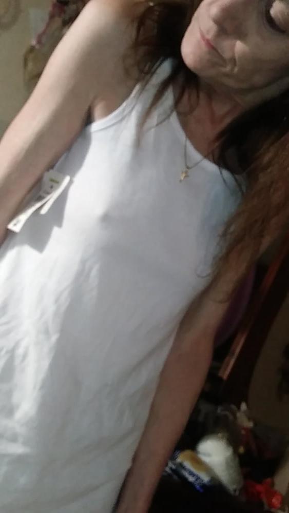 12P Braless Mature Wife