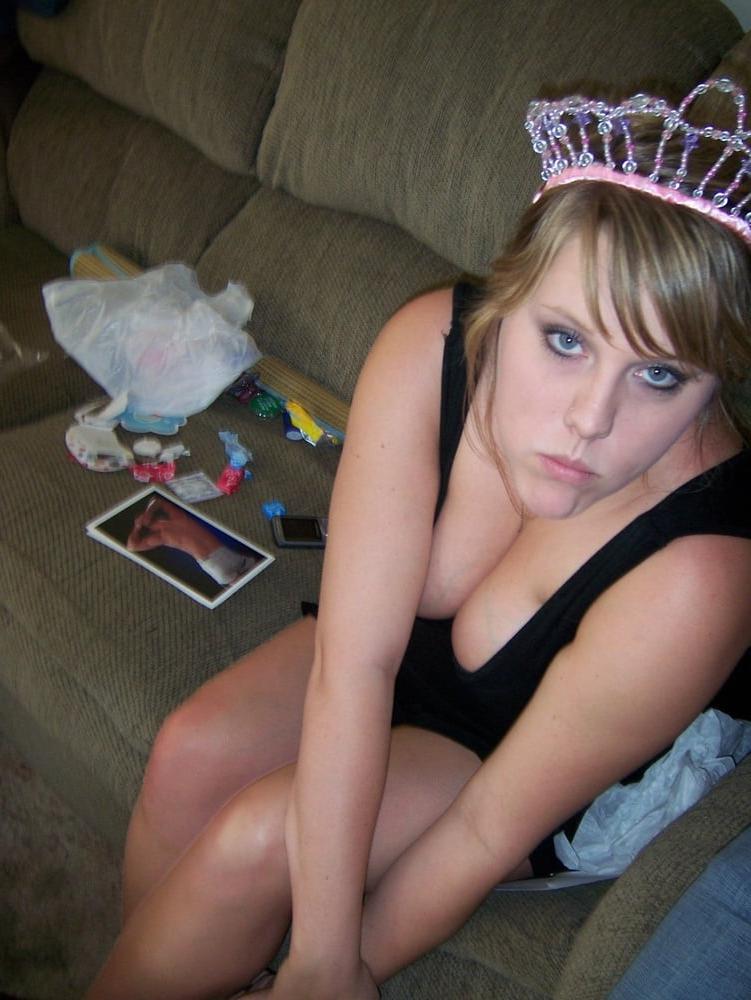 25P Blonde teen with massive boobs hit the bong