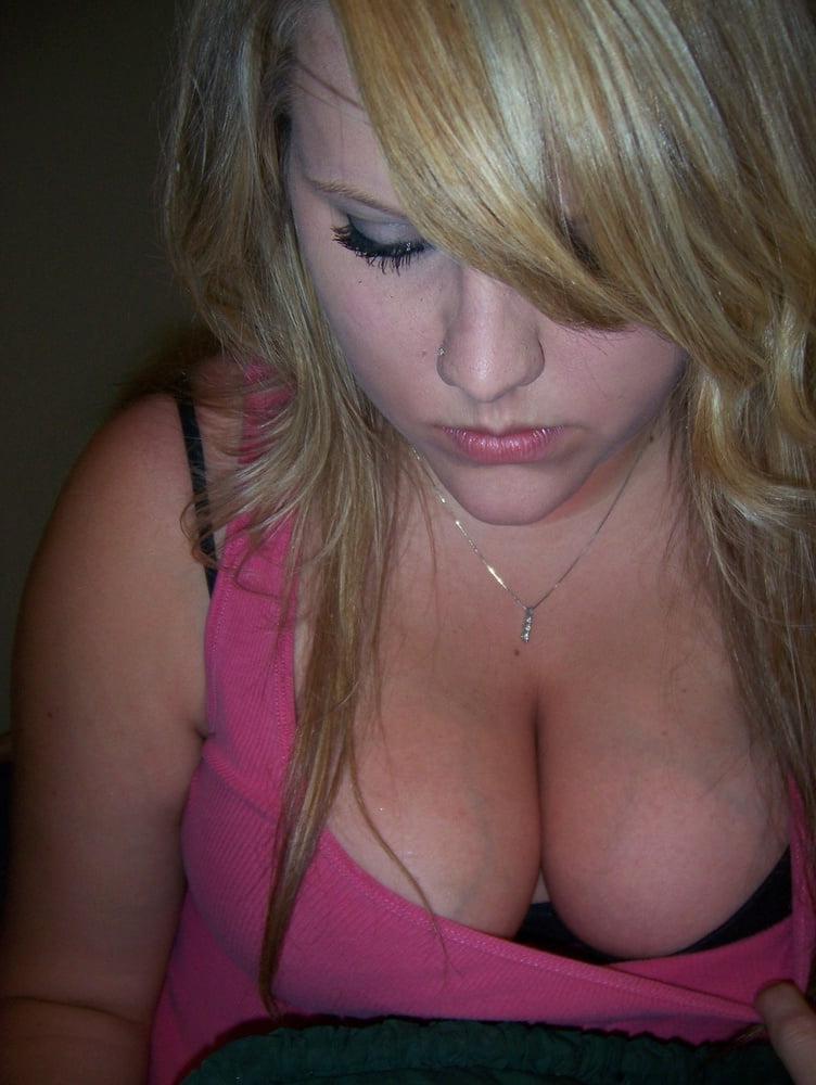 25P Blonde teen with massive boobs hit the bong