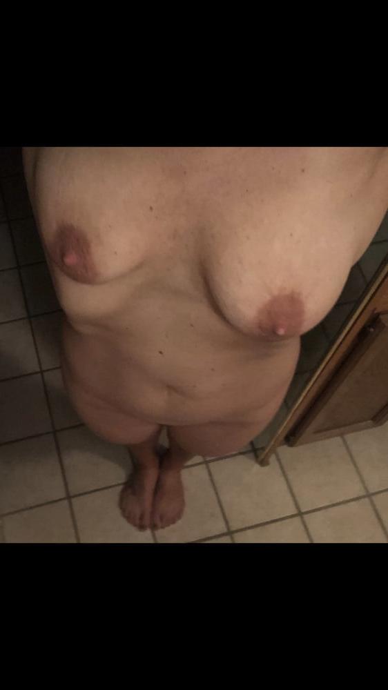 12P I fuck this hot american white slut wife every day