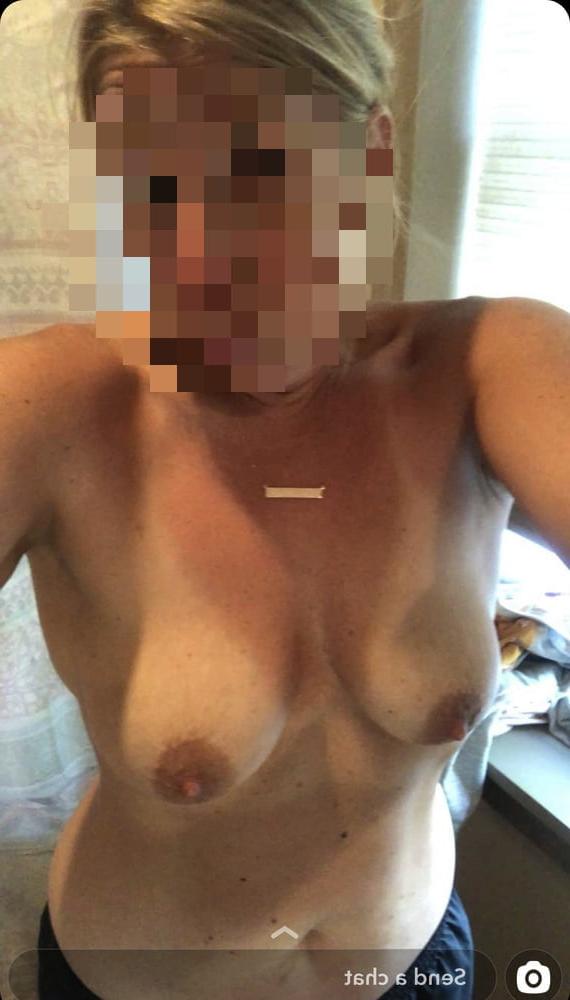 12P I fuck this hot american white slut wife every day