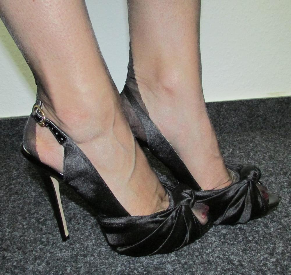 17P German Milf Whore in Heels and Nylon stockings