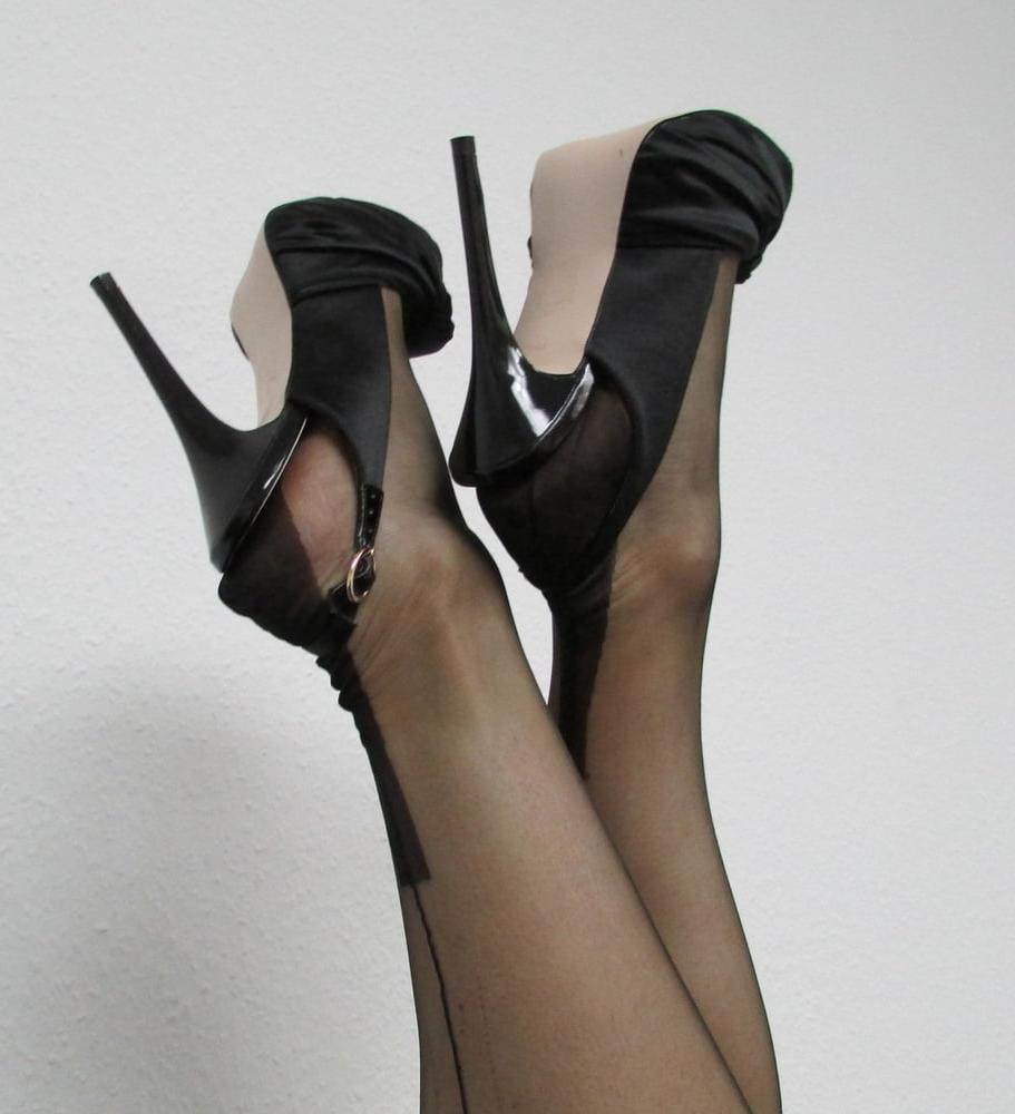 17P German Milf Whore in Heels and Nylon stockings