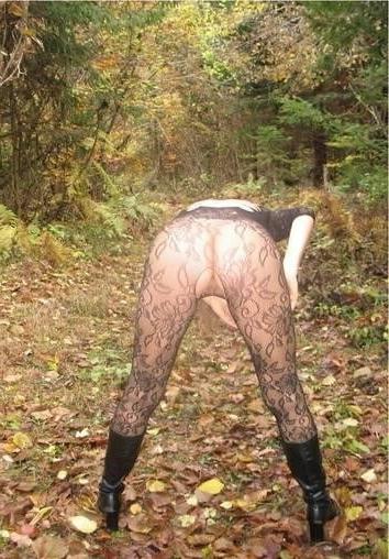 25P Matures and their sexy boots