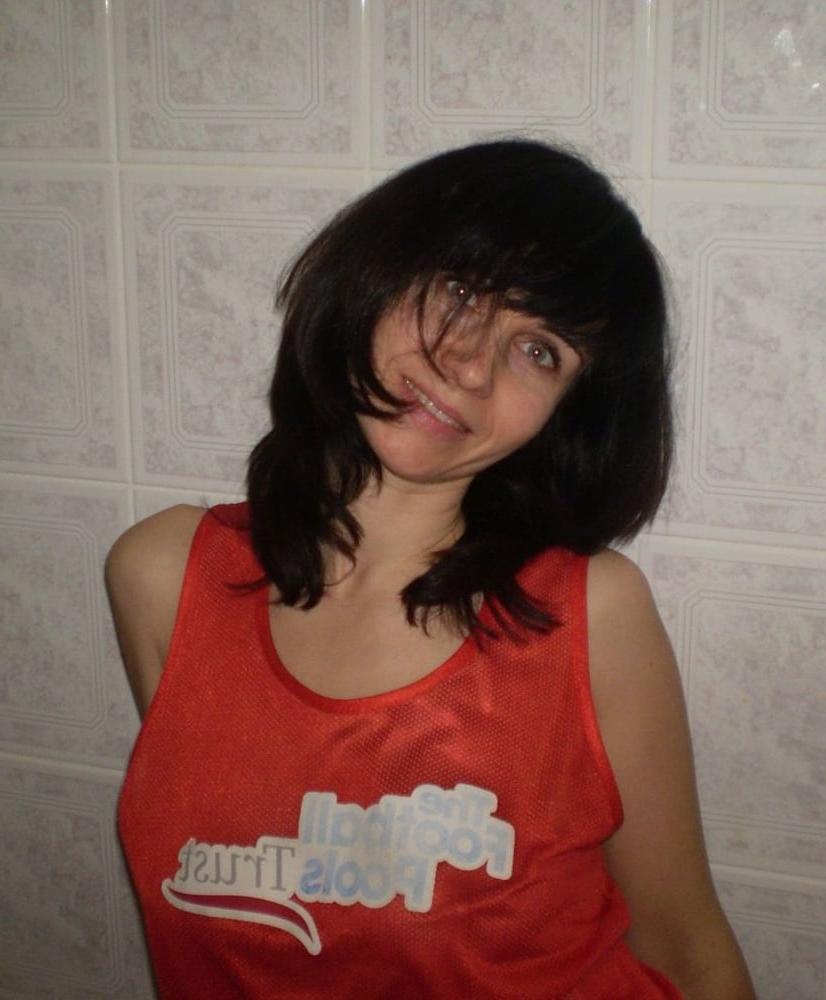 20P Cute Russian Wife Katia with Butterfly Pussy-Lips