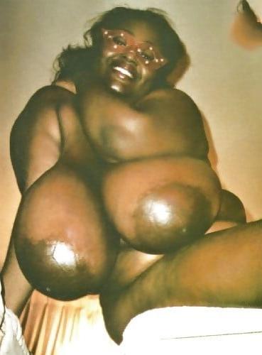 25P How Bout Dem Tits #5