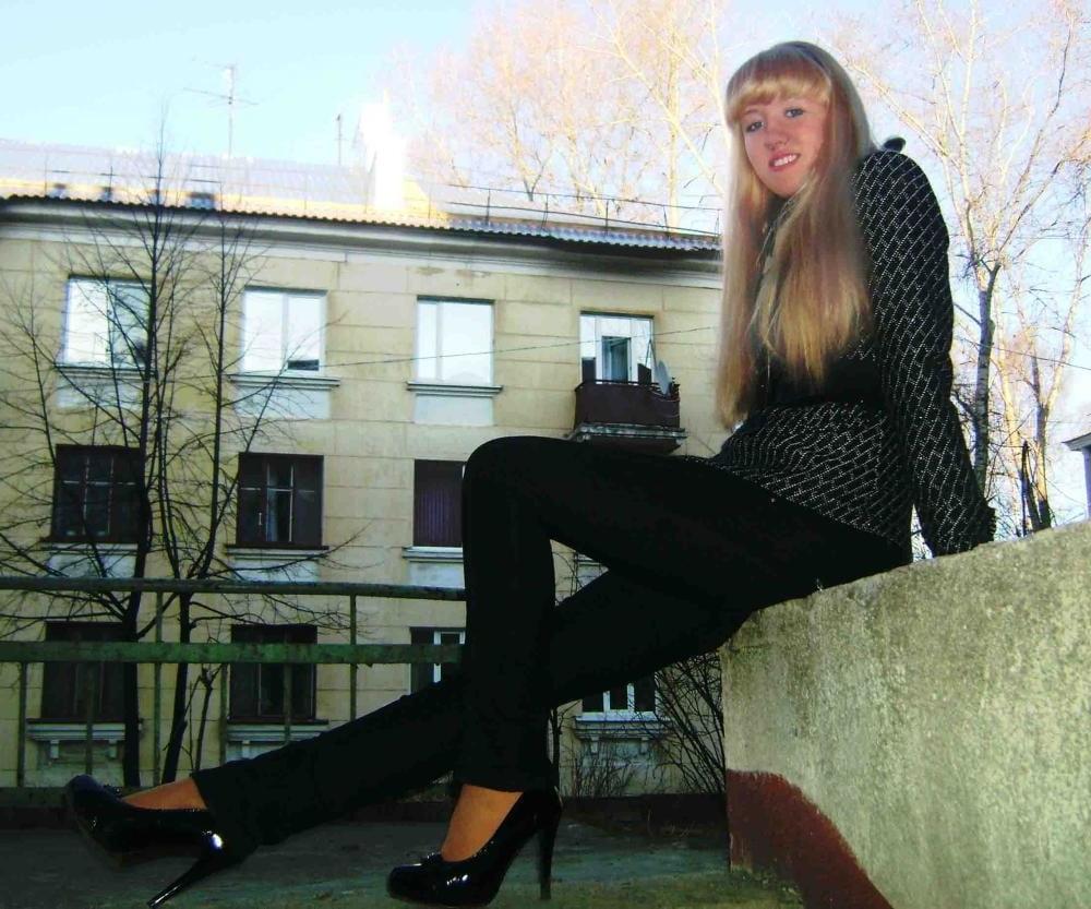 25P ReUp NN Teens in Heels and Boots 32