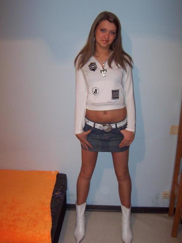25P ReUp NN Teens in Heels and Boots 40