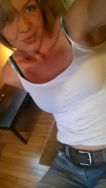 23P Slutty Illinois wife EXPOSED