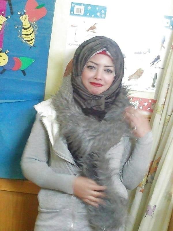 21P Egyptian Teacher