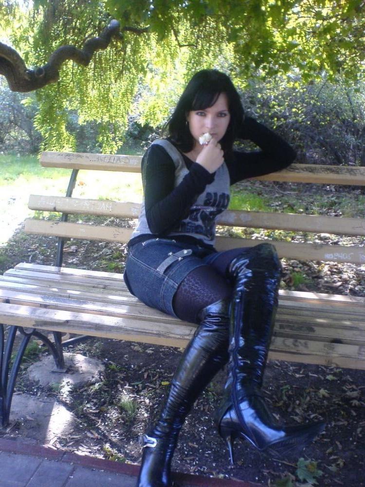 25P ReUp NN Teens in Heels and Boots 31