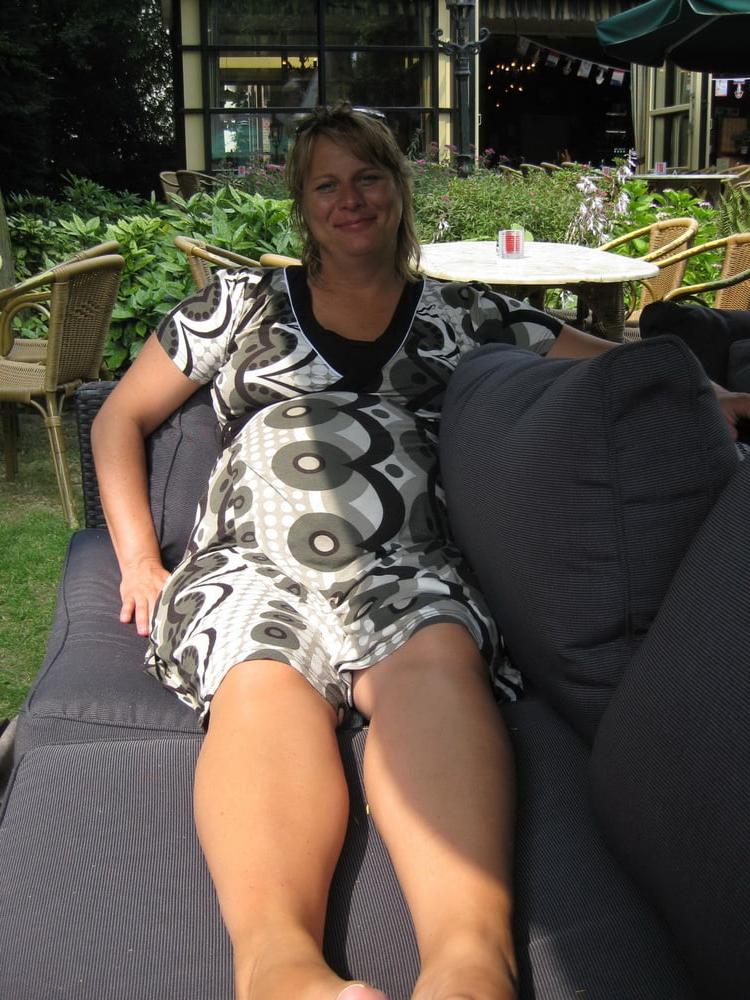 25P Pregnant Wife