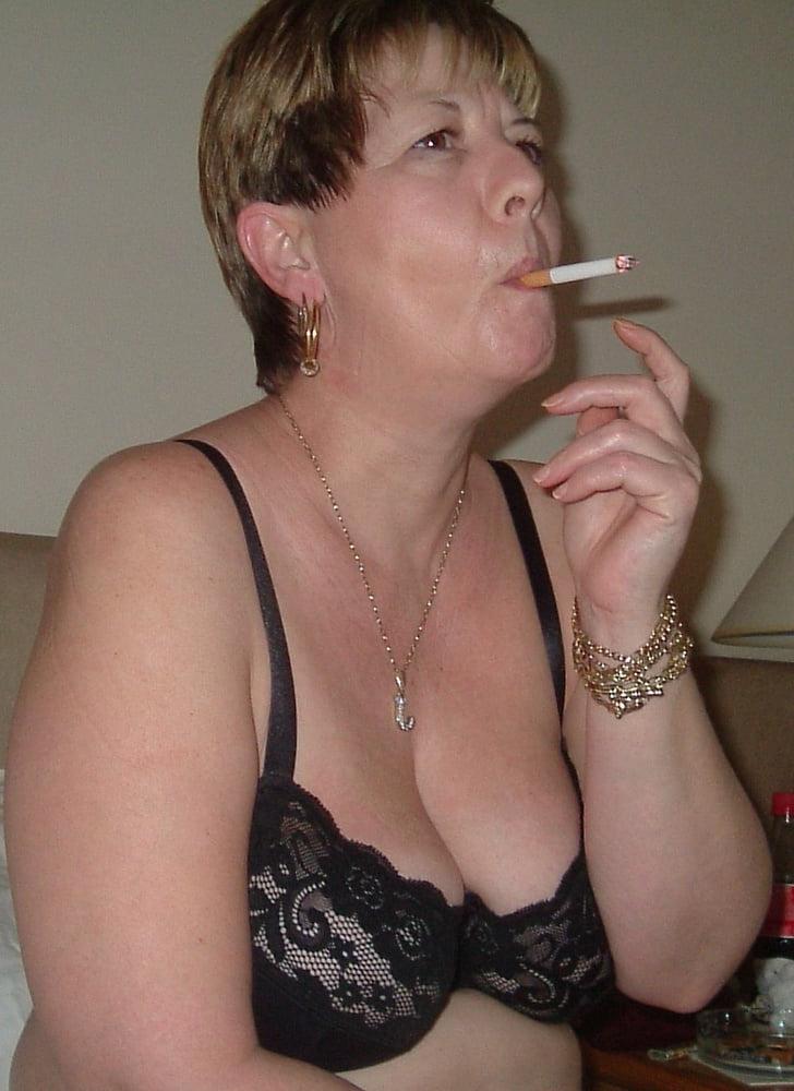 25P Older smoking