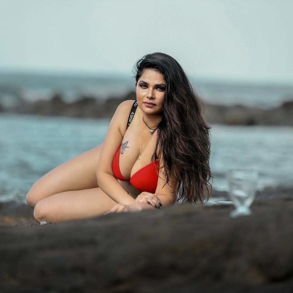 25P Indian Model (Aabha Paul - 2)