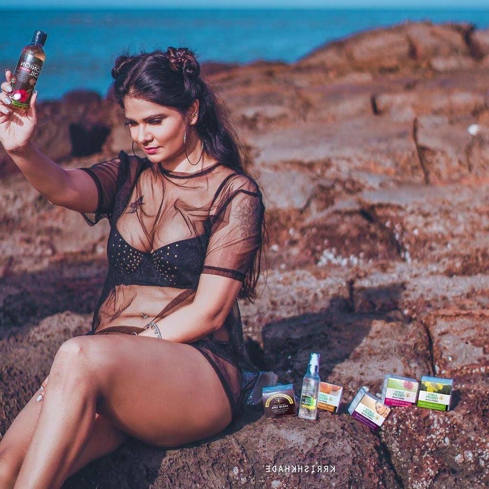 25P Indian Model (Aabha Paul - 2)