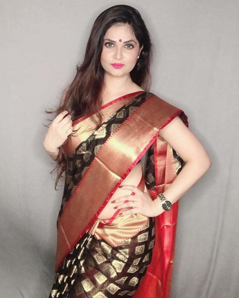 25P Indian Model (Aabha Paul - 2)
