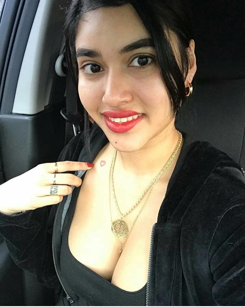 25P Indian Model (Twinkle Kapoor)