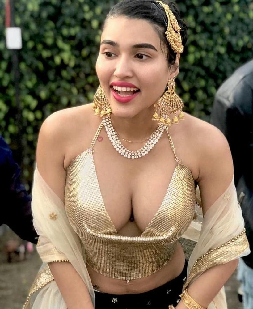 25P Indian Model (Twinkle Kapoor)
