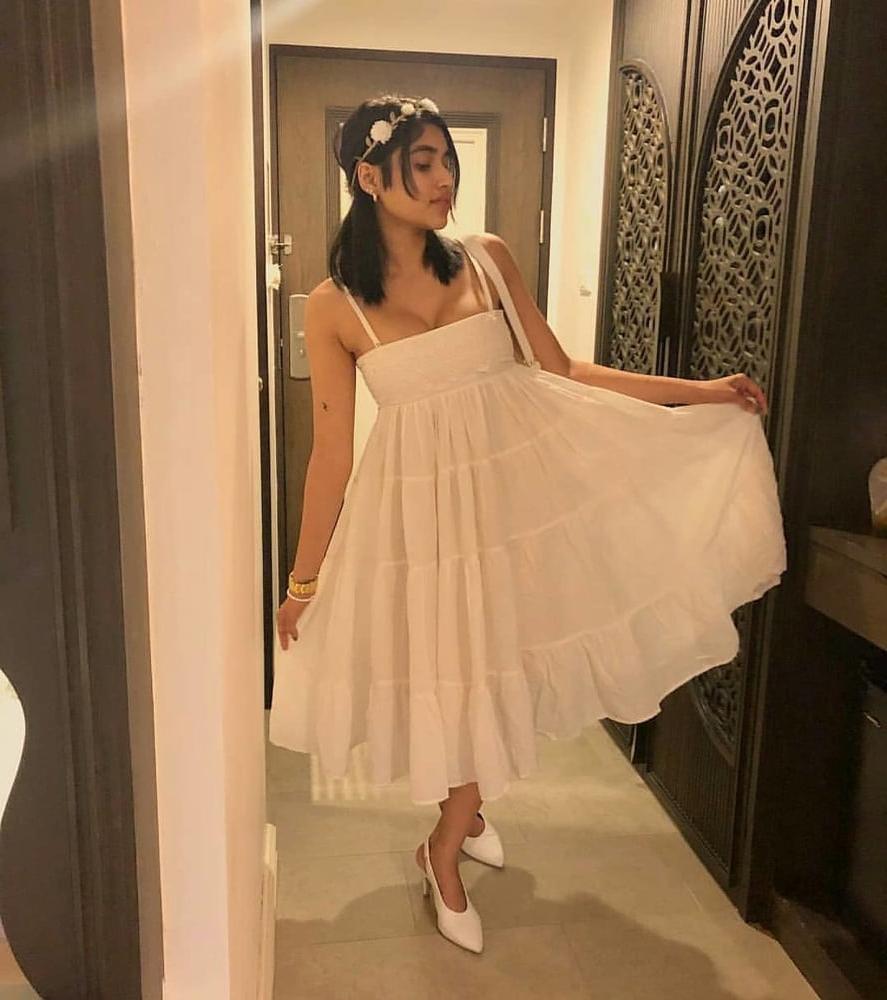 25P Indian Model (Twinkle Kapoor)