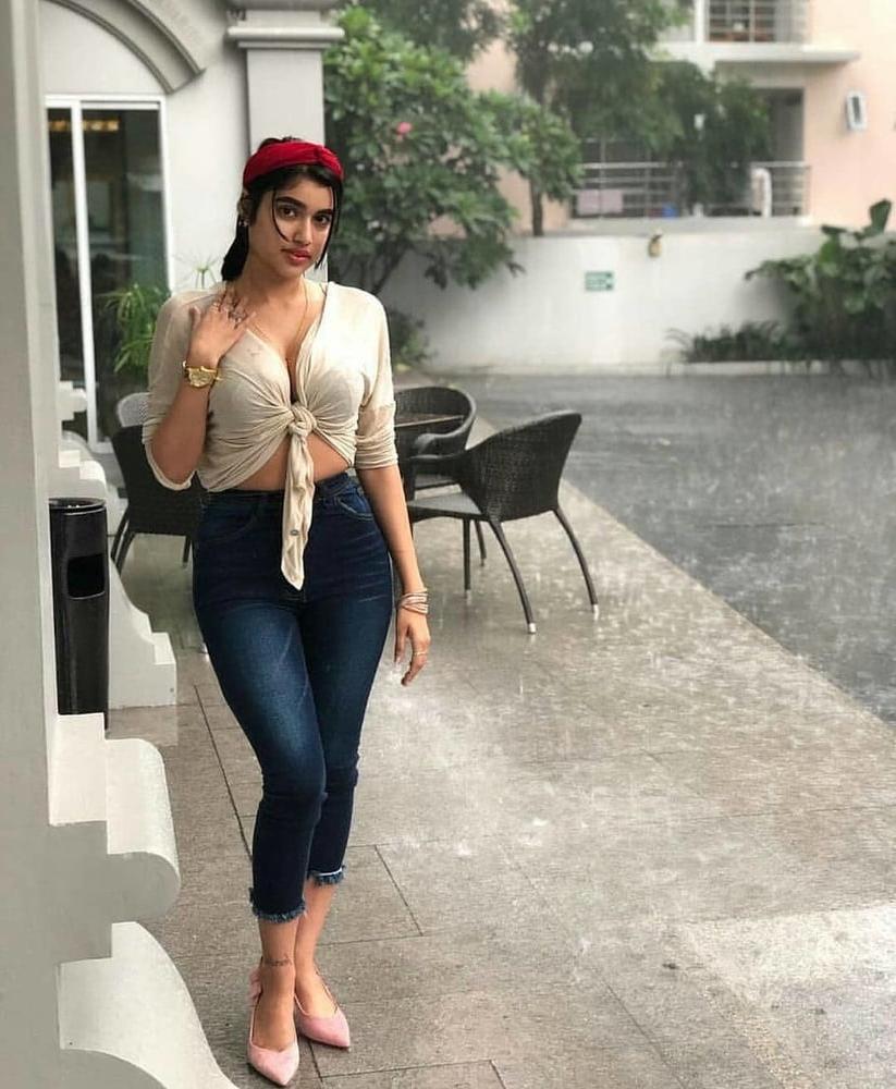 25P Indian Model (Twinkle Kapoor)
