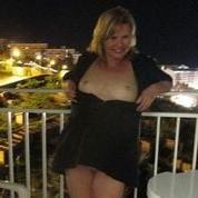 25P UK Married Slut Eve Vickers works in York UK