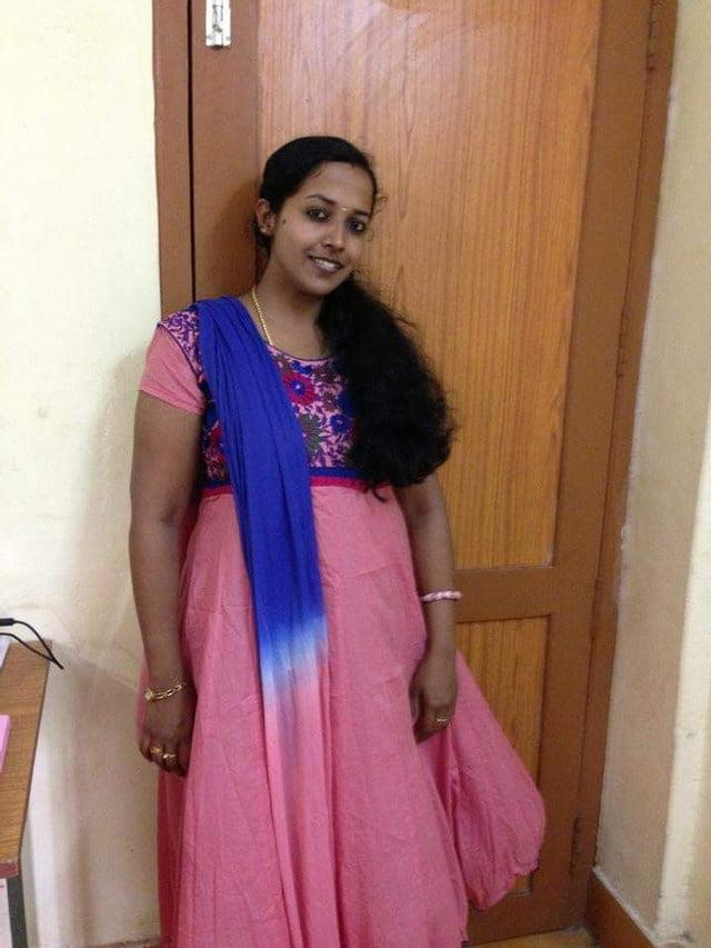 6P Nude Traditional south Indian wife