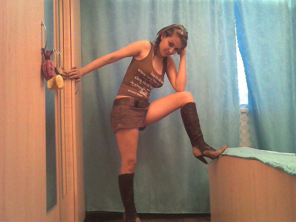 25P ReUp NN Teens in Heels and Boots 34