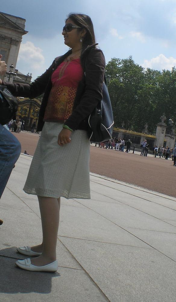 12P Street Pantyhose - Demure Paki Wife in White Pantyhose