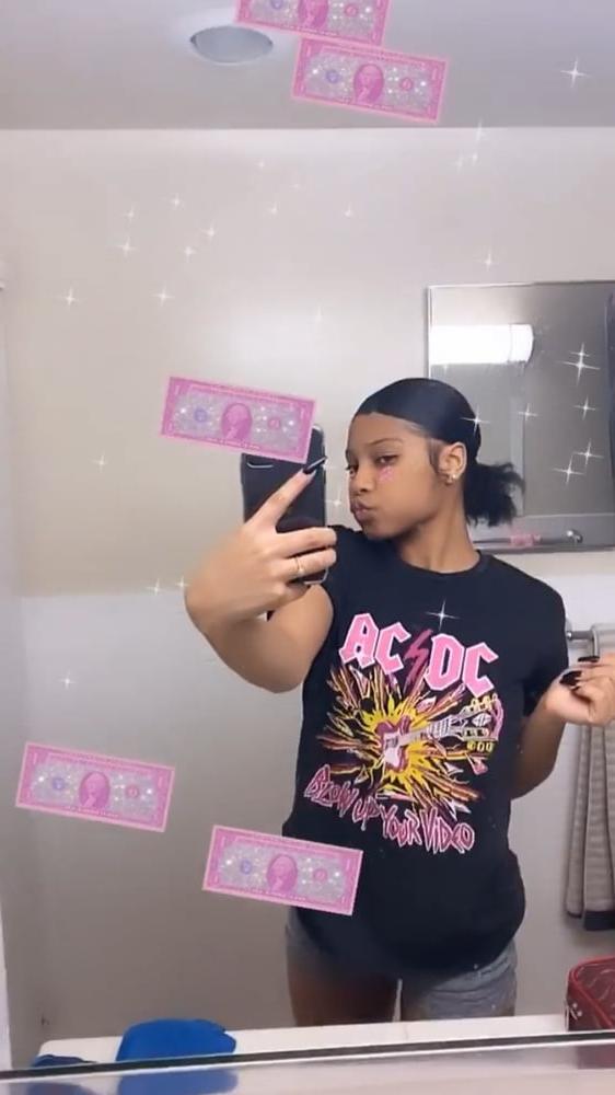 25P Slutty Ebony Teen! (What would you do to her?) Comment!