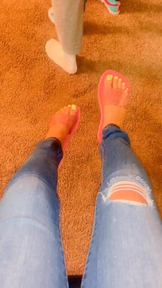 25P Slutty Ebony Teen! (What would you do to her?) Comment!