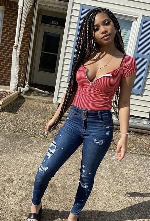 25P Slutty Ebony Teen! (What would you do to her?) Comment!