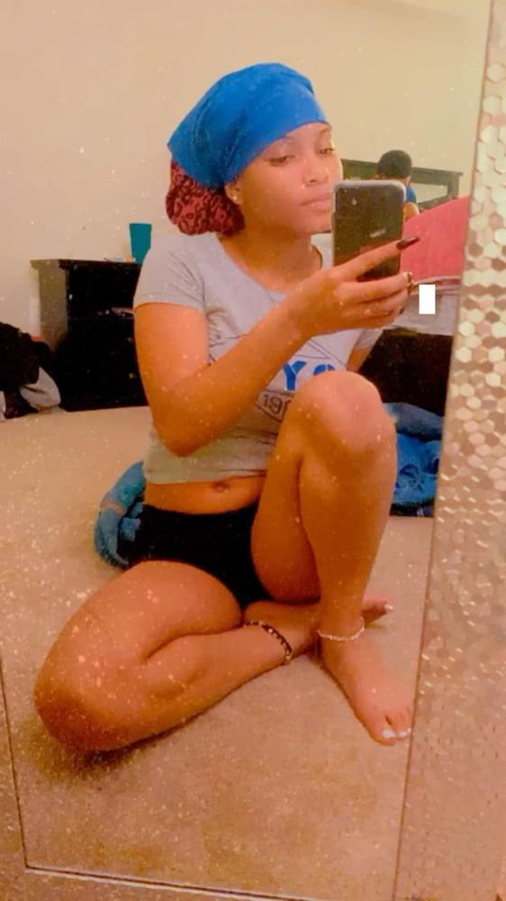 25P Slutty Ebony Teen! (What would you do to her?) Comment!