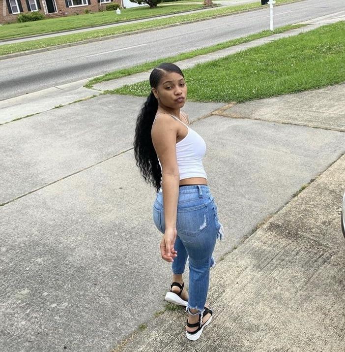 25P Slutty Ebony Teen! (What would you do to her?) Comment!
