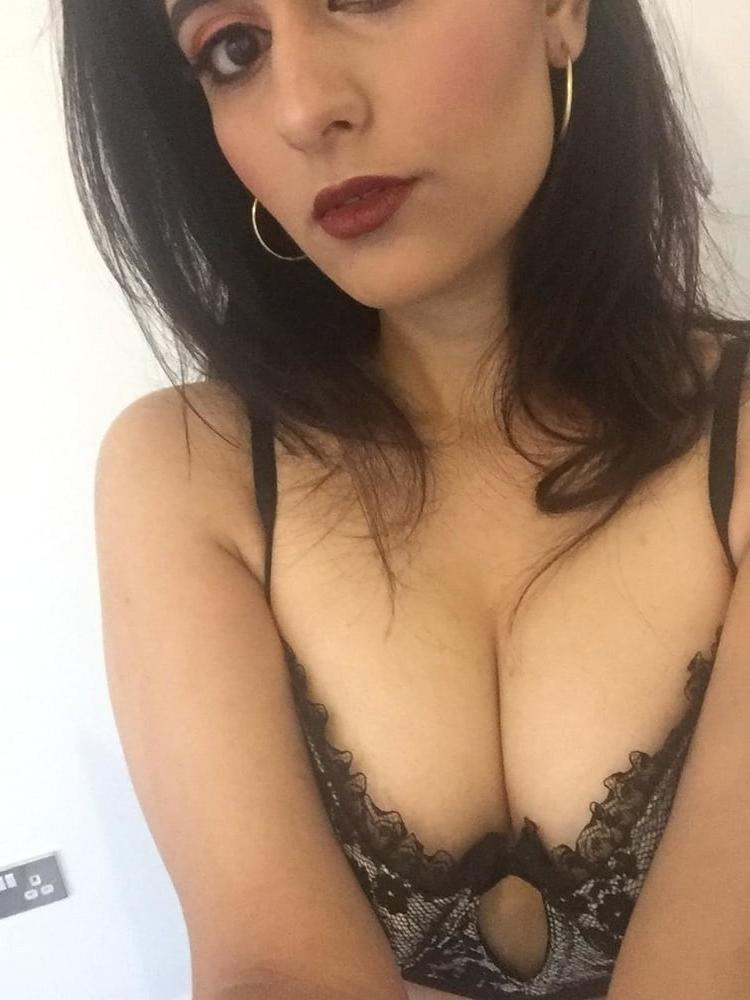 25P Hot Nri Indian Girl (1)