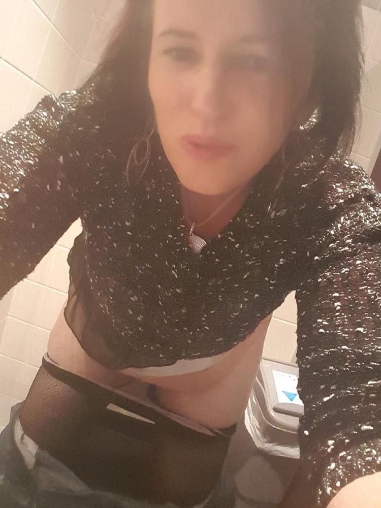25P Rachel exposed wife