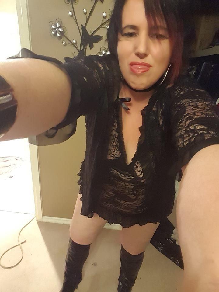 25P Rachel exposed wife