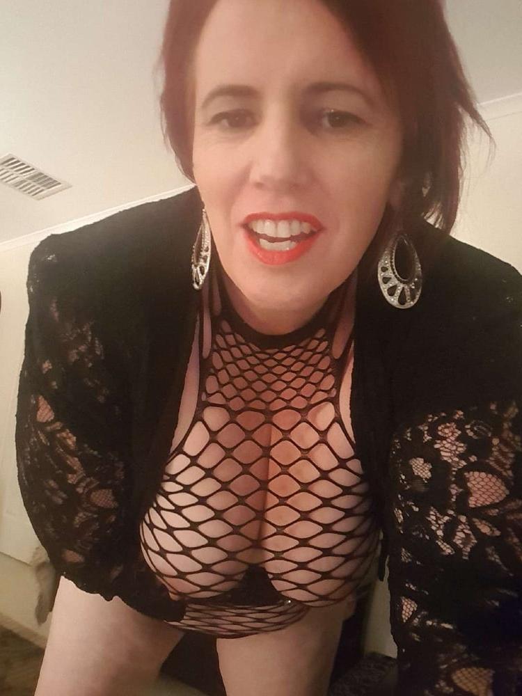 25P Rachel exposed wife