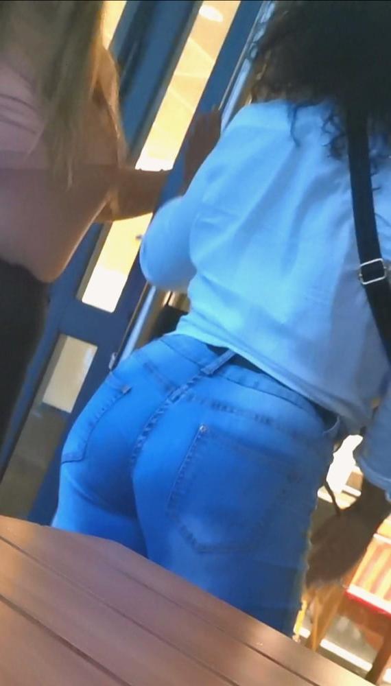25P Voyeur August 2020 Big Ass