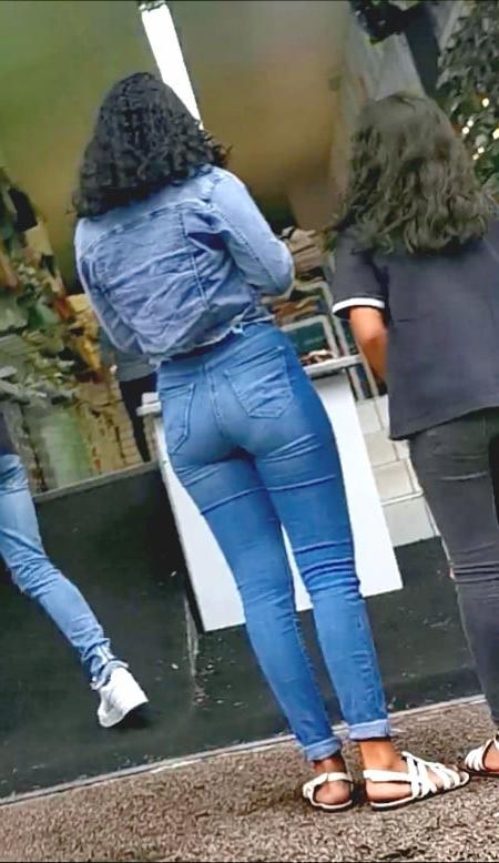 25P Voyeur August 2020 Big Ass