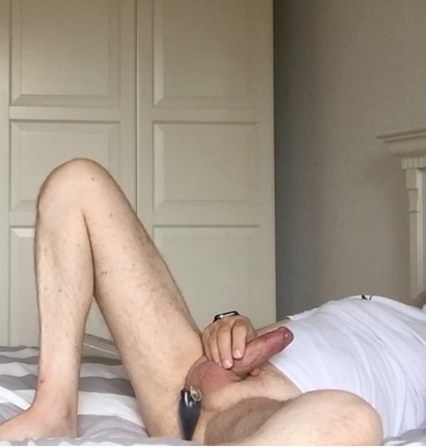 11P Danish slut wife masturbating