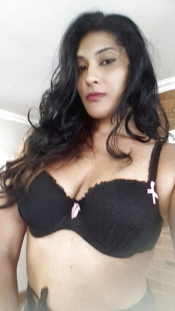 9P Geetika Indian slut