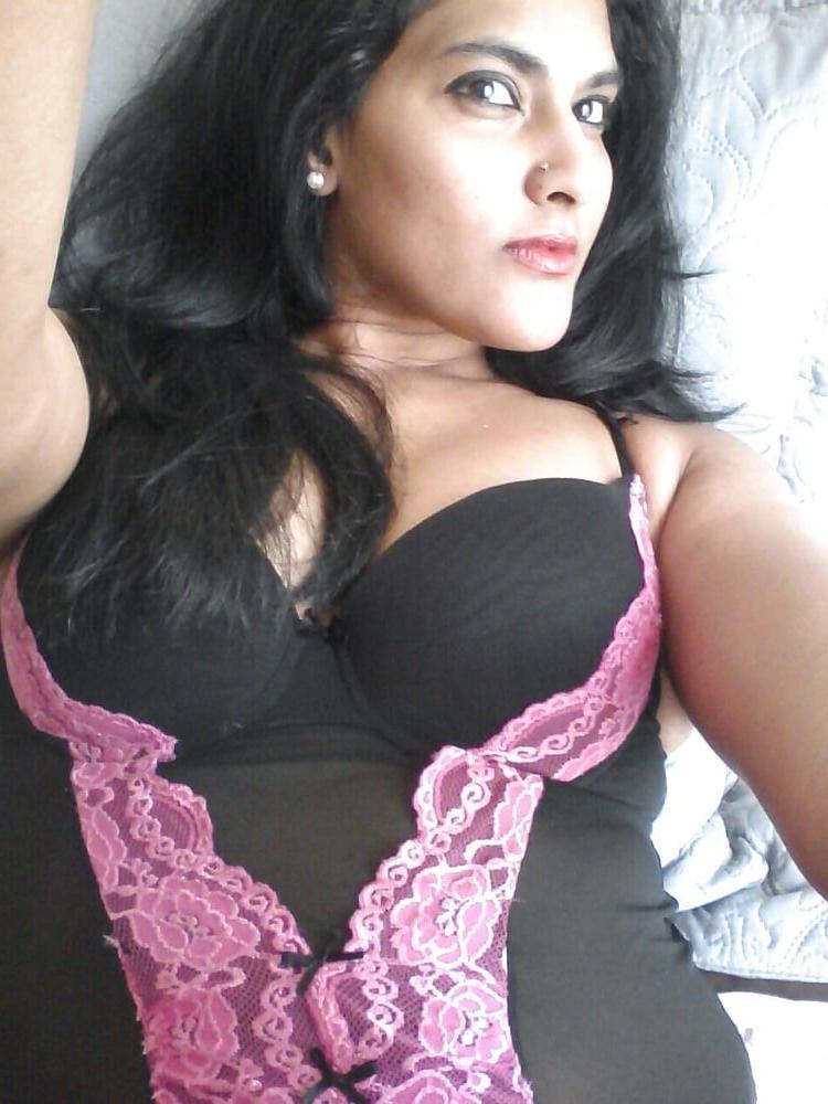 9P Geetika Indian slut