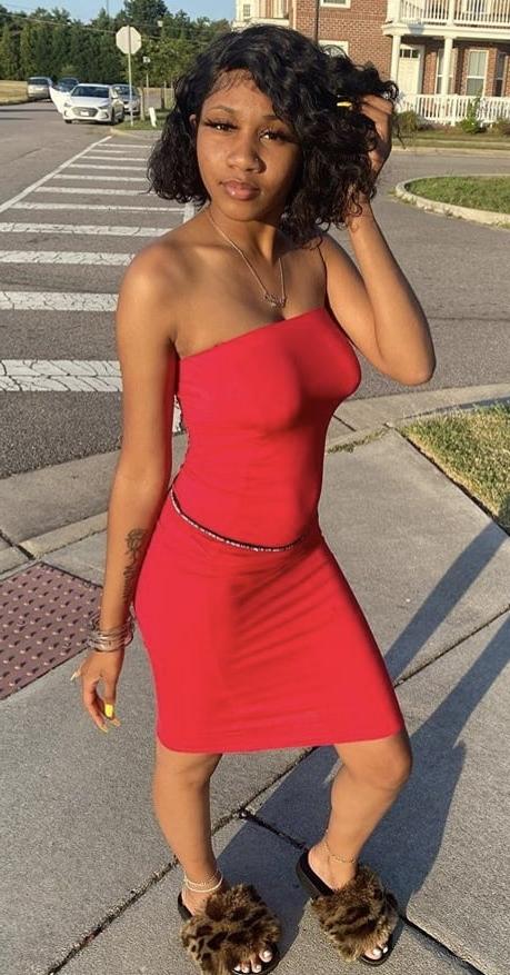 25P Ebony Teen Sluts! Which one would you fuck? Comment!