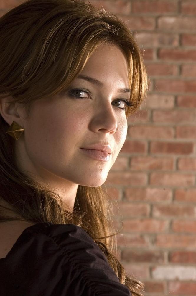 19P Mandy Moore - Jim Cooper Photoshoot (2007)