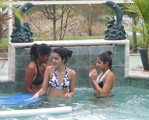 14P Sexy hot indian girls